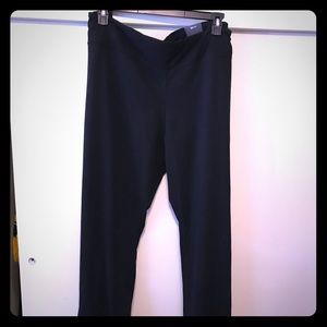 NWT AVENUE BLACK PETITE SLIMMING PANTS